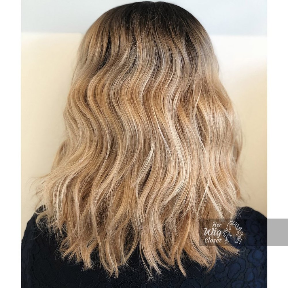 14" Mix Blonde With Dark Roots Wavy Wig | Angelina - Picture 5 of 10